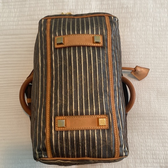 Louis Vuitton Speedy 30 Runway SS2010 - Picture 7 of 15